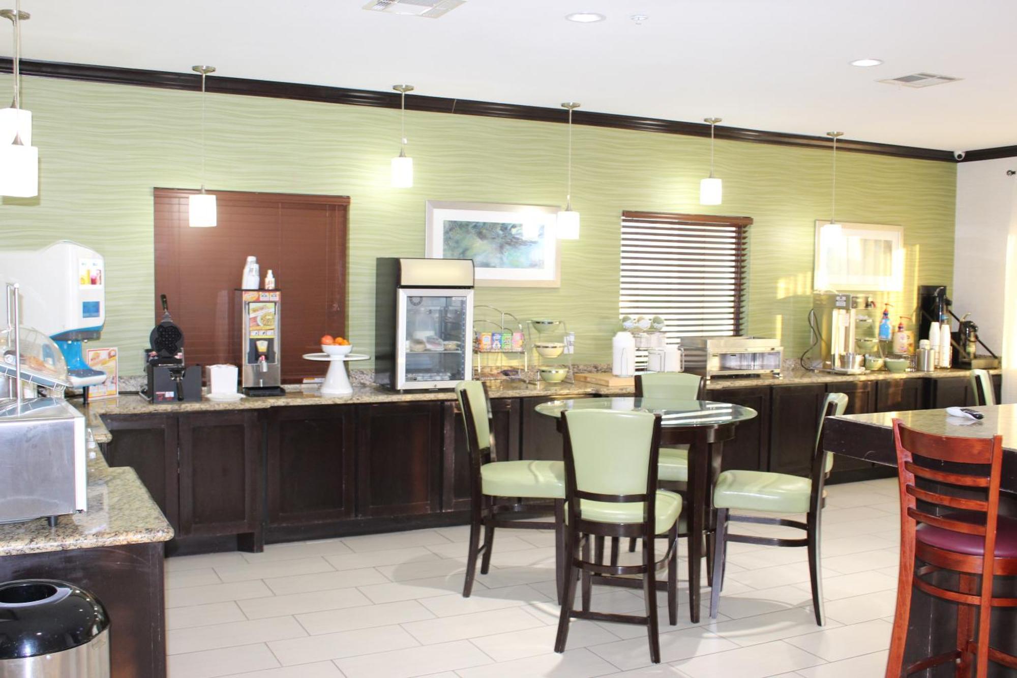 Horizon Inn & Suites Pearsall Екстериор снимка