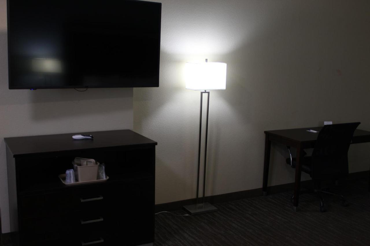 Horizon Inn & Suites Pearsall Екстериор снимка